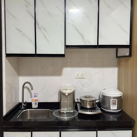Waveflo Hostel 浪花青旅 Hong Kong Esterno foto