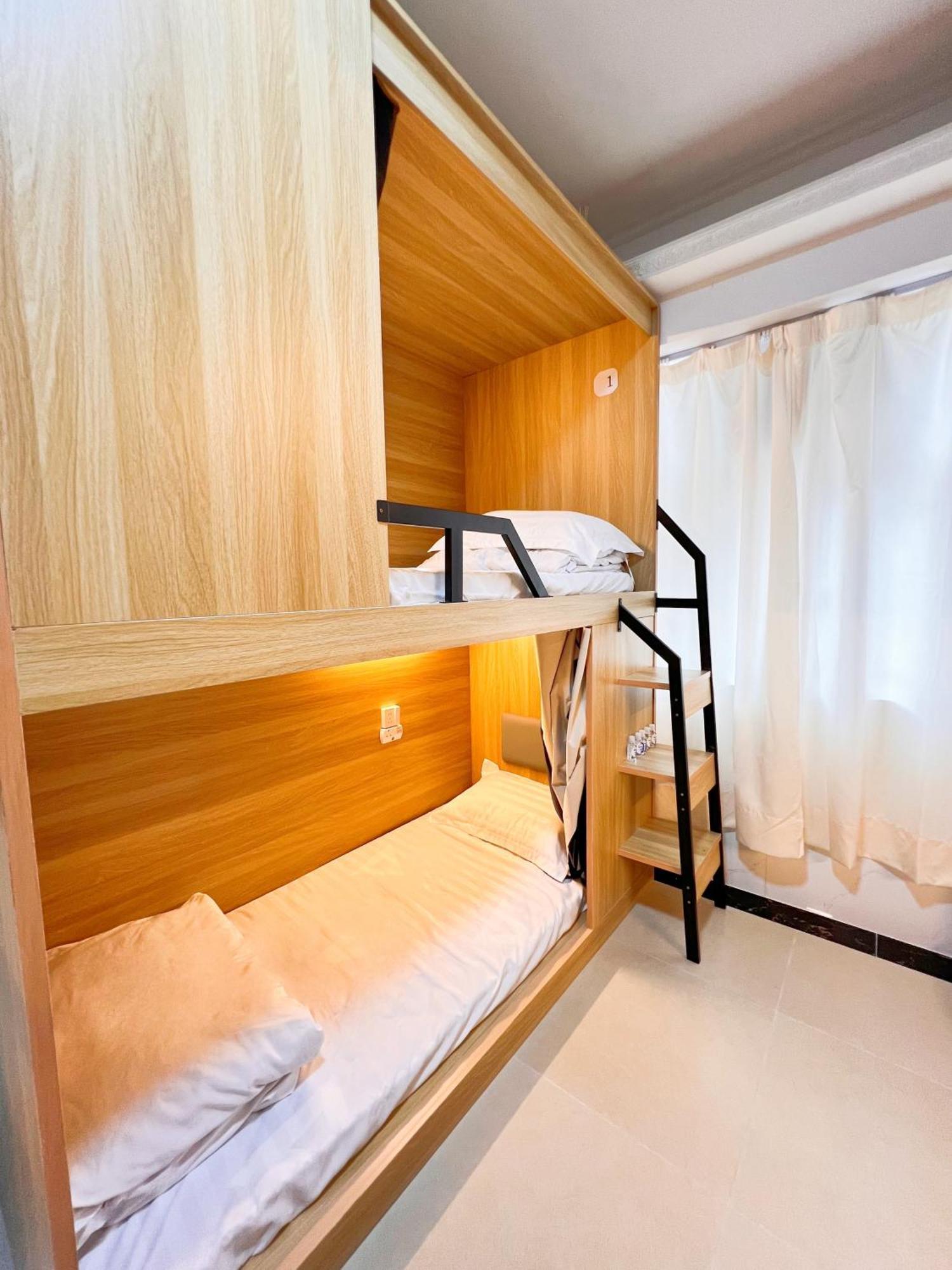 Waveflo Hostel 浪花青旅 Hong Kong Esterno foto